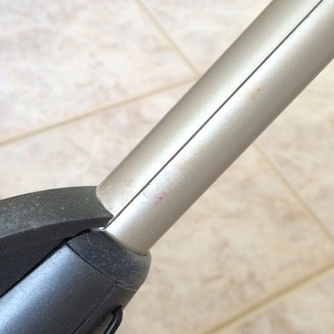 Wie Befreie Ich Meinen Lockenstab Von Styling Und Haarsprayresten Haare Haushalt Putzen