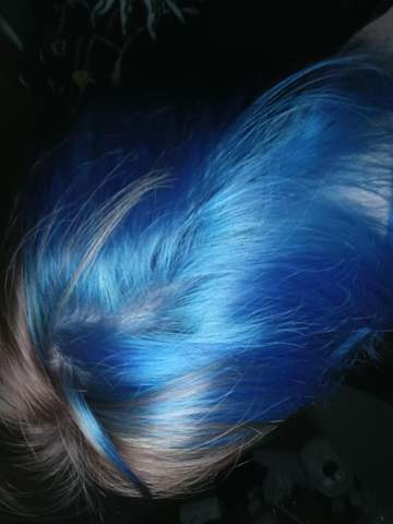 Wie bekomme ich blaue Haare lila?
