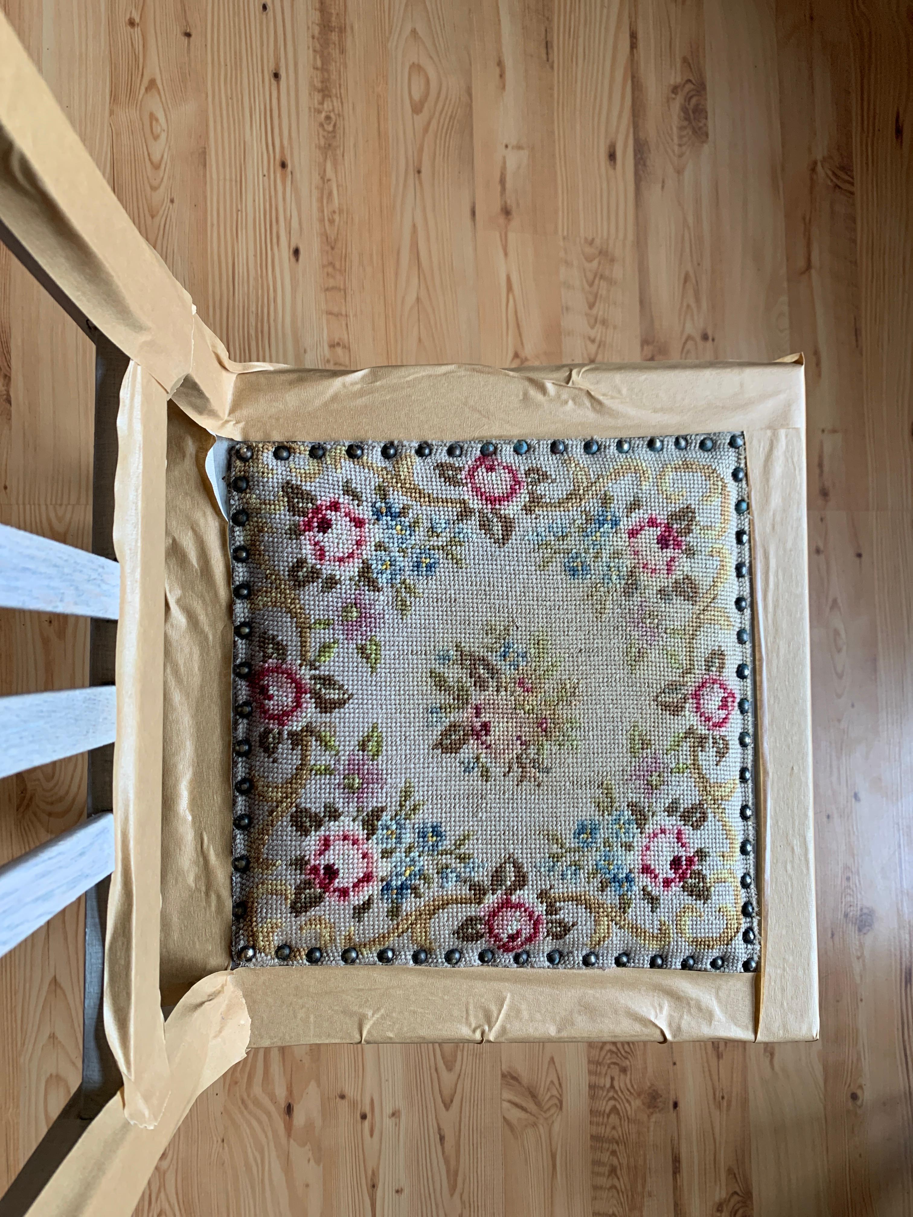 Wie Bekomme Ich Den Gestickten Sitz Von Dem Stuhl Wieder Sauber Haushalt Alt Handarbeit Wie Bekomme Ich Den Gestickten Sitz Von Dem Stuhl Wieder Sauber Haushalt Alt Handarbeit