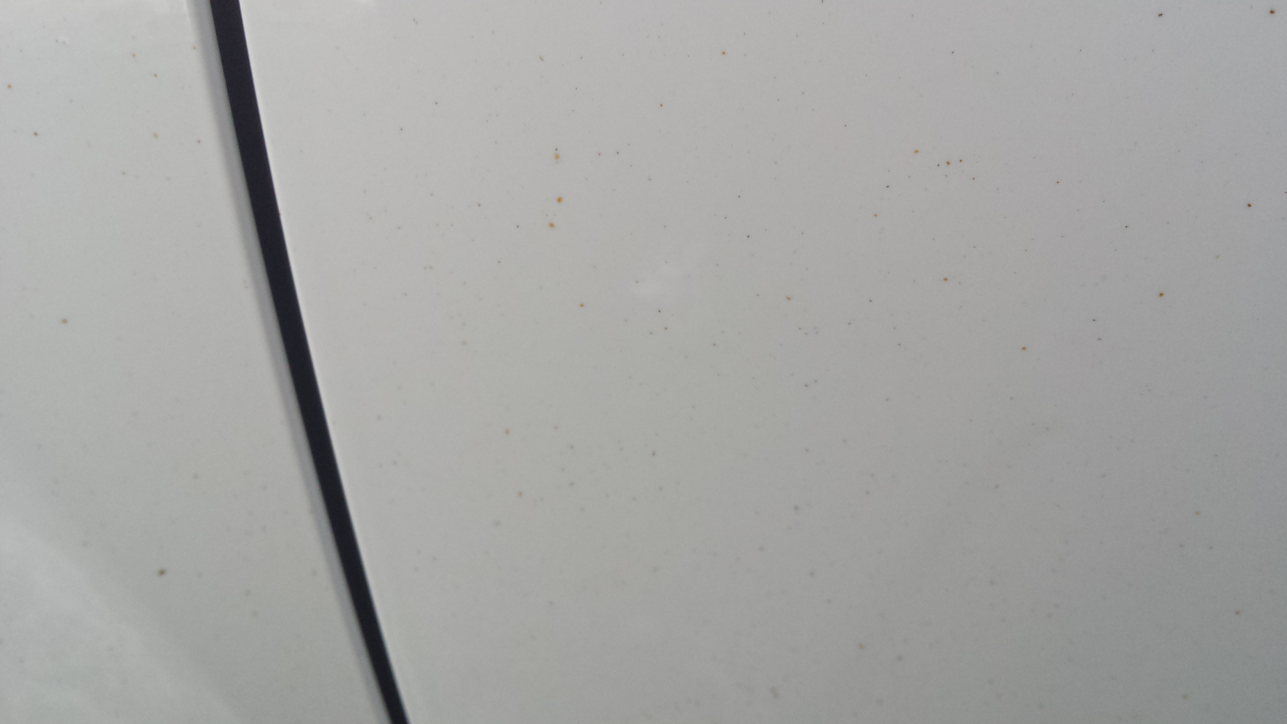Wie bekomme ich diese braunen Flecken weg? (Auto, Pflege, Lack)