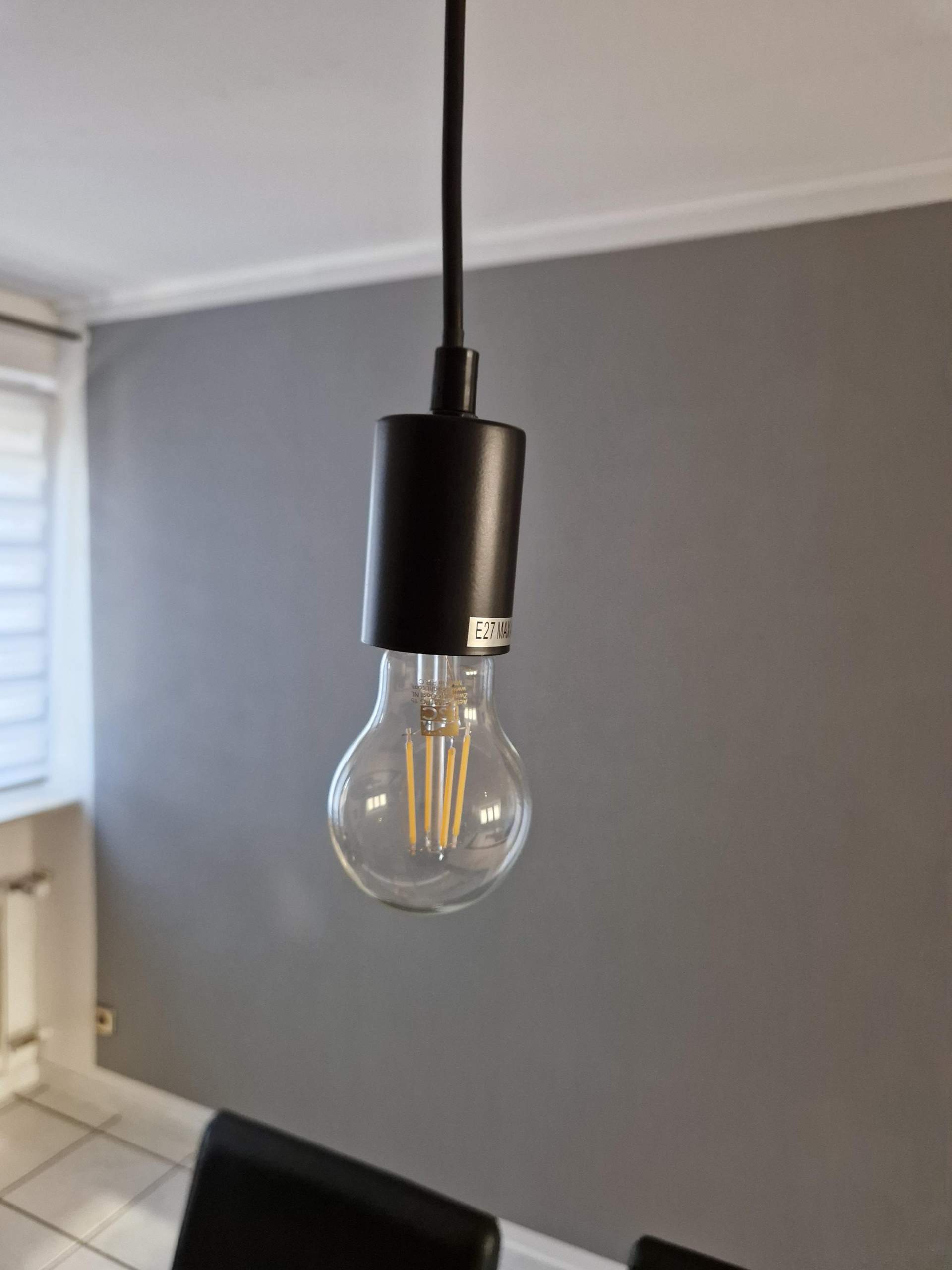 Wie bekomme ich einen Lampenschirm über eine Hängelampe? (Elektrik, Lampe, Adapter)