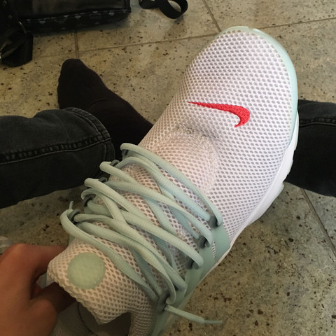 Bilde - (Schuhe, Fragen, Flecken)