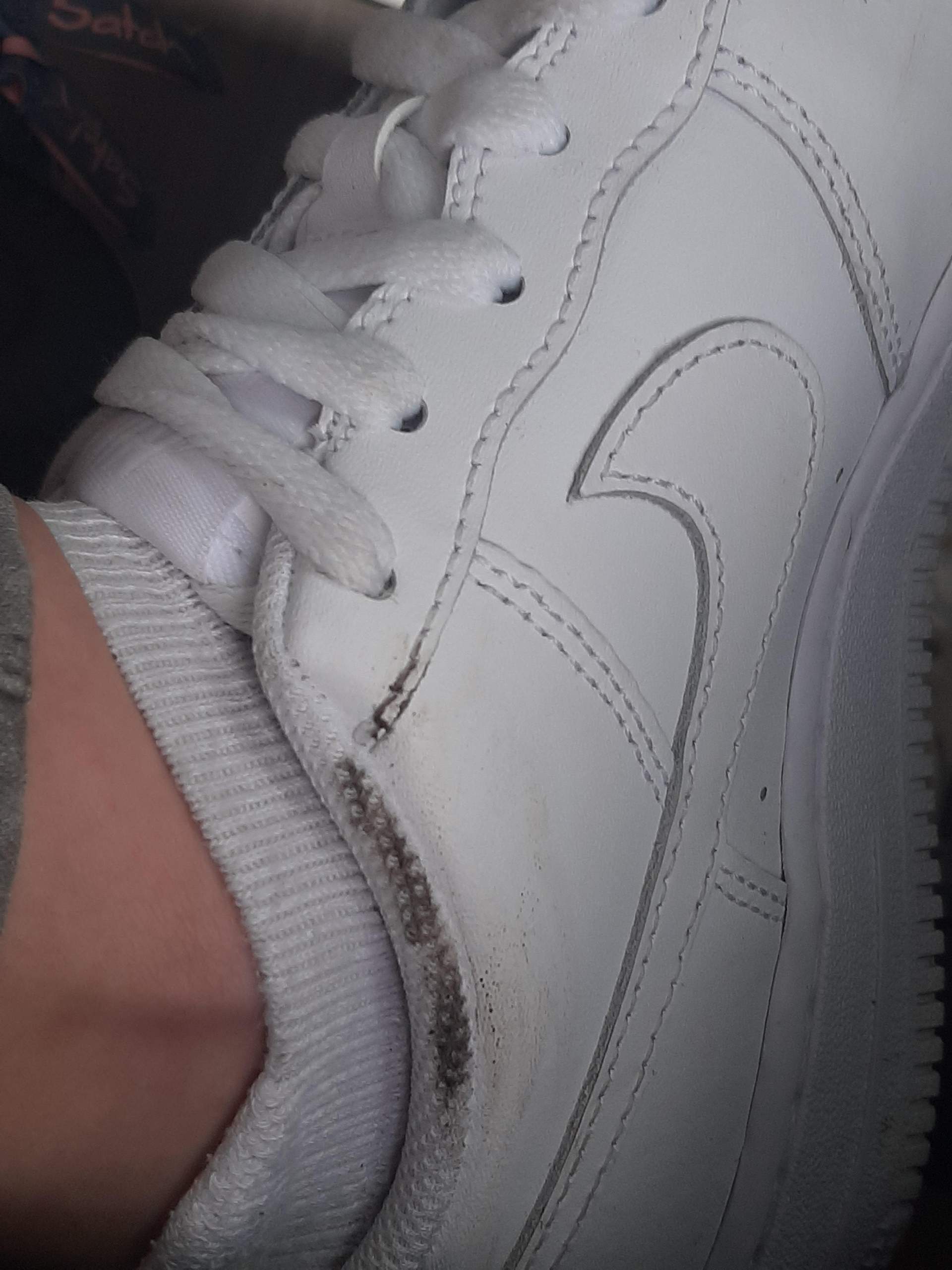 Wie bekommt man air Force sauber? (Reinigung, Nike Air Force 1)
