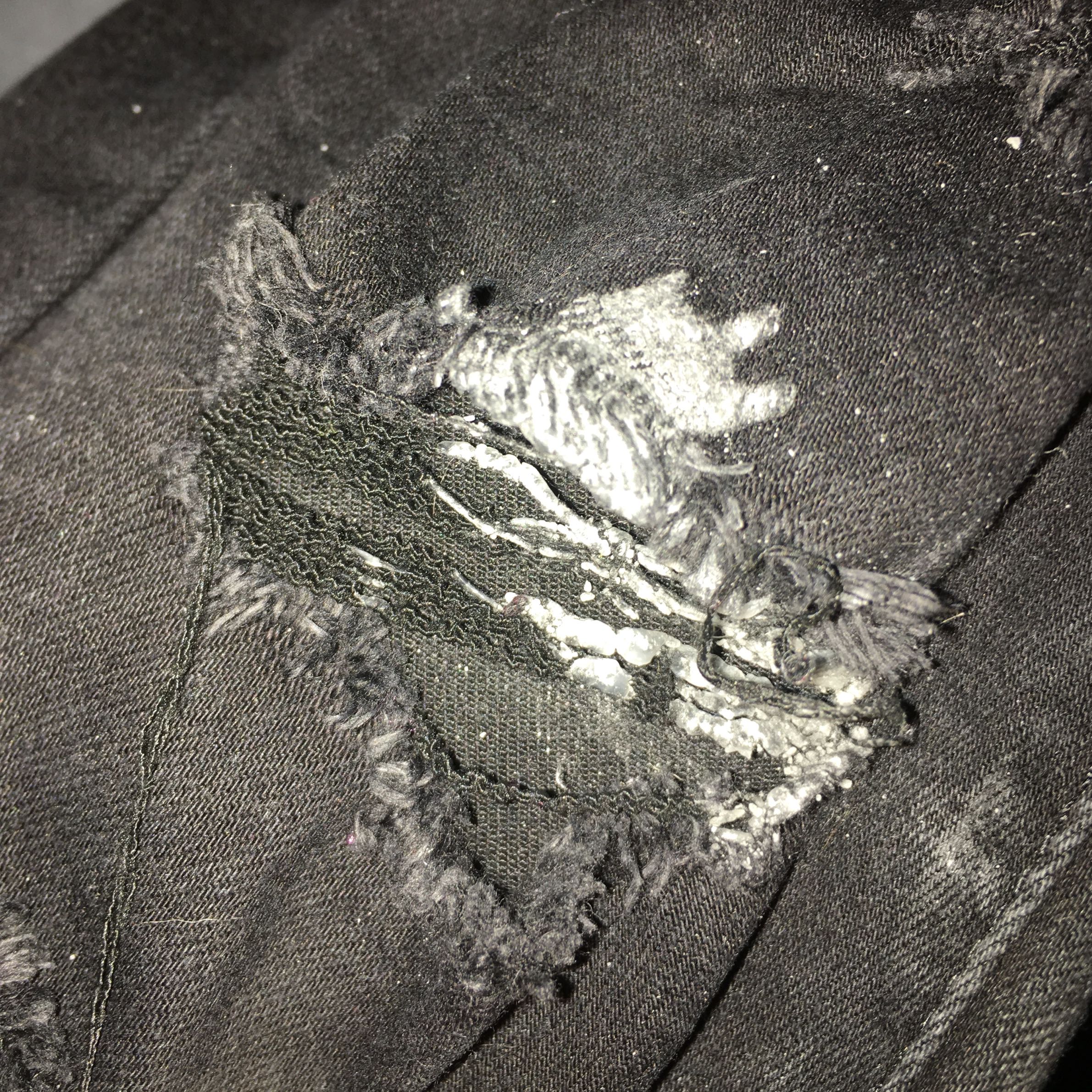 Wie Bekommt Man Kerzenwachs Aus Einer Schwarzen Jeans Liebe Madchen Beauty