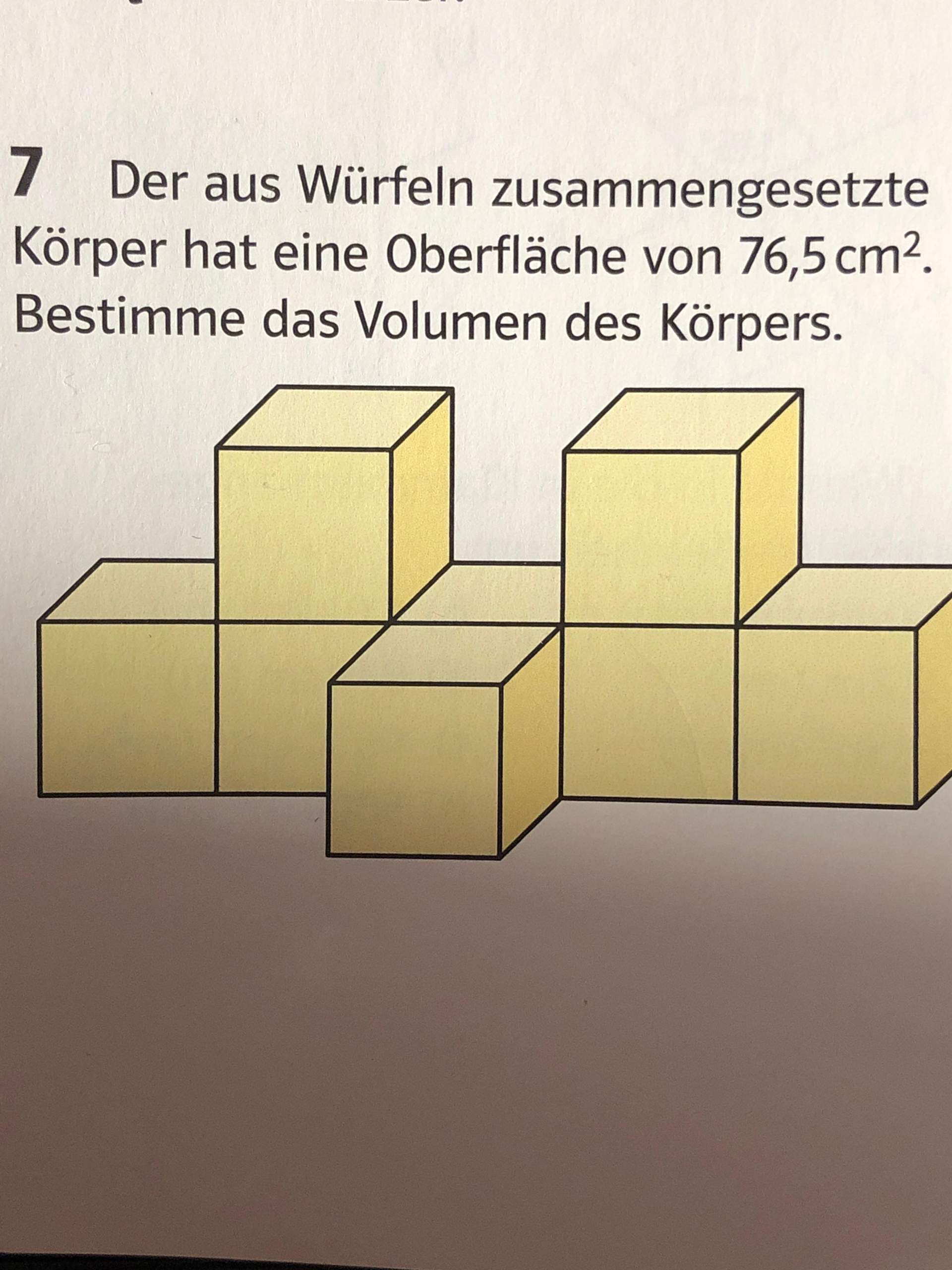Wie berechne ich das Volumen von einem Körper aus zusammensetzten Würfeln wenn nur die Wie berechne ich das Volumen von einem Körper aus zusammensetzten Würfeln wenn nur die