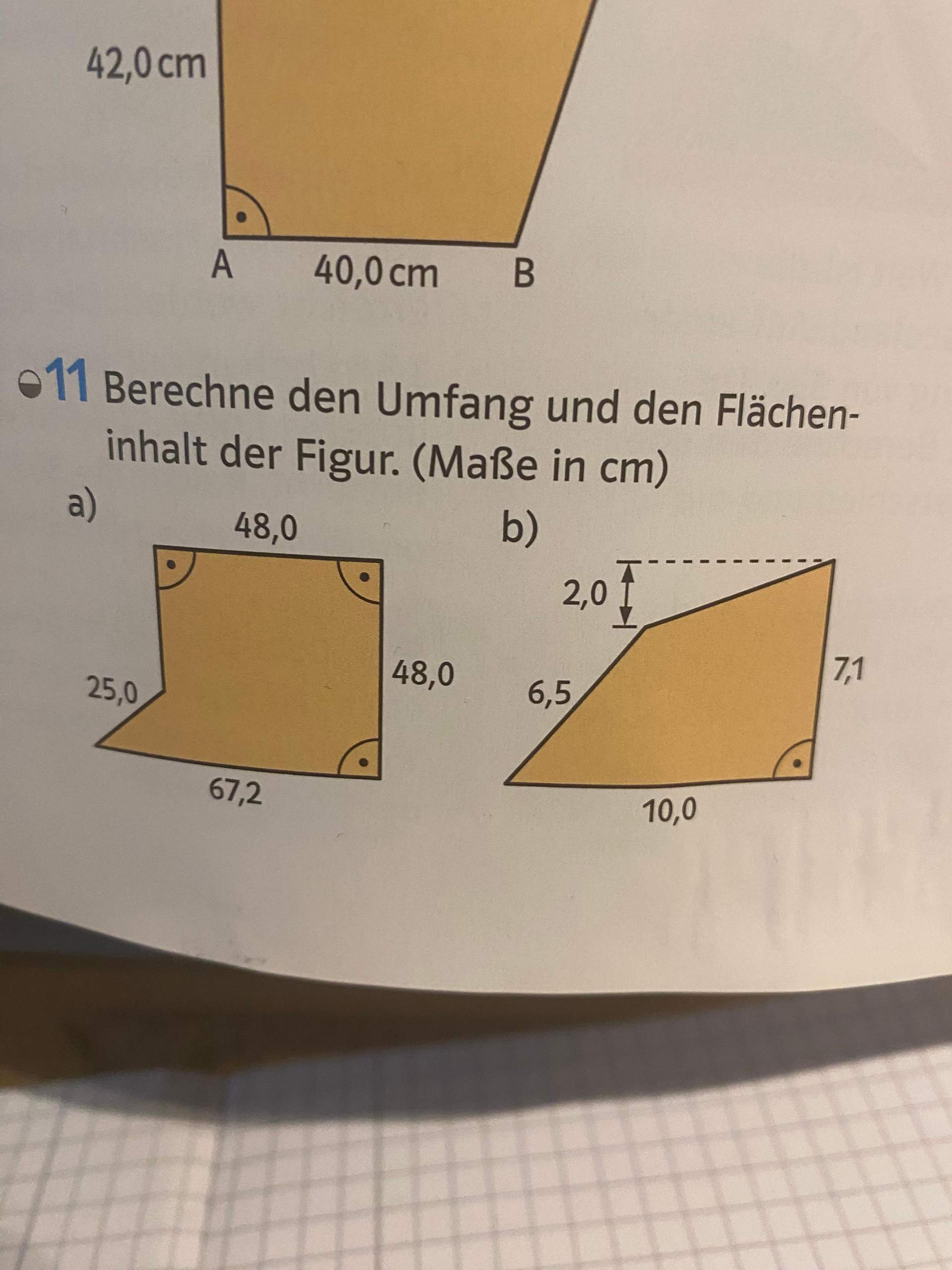 Wie berechne ich hier den Flächeninhalt und den Umfang? (Mathematik