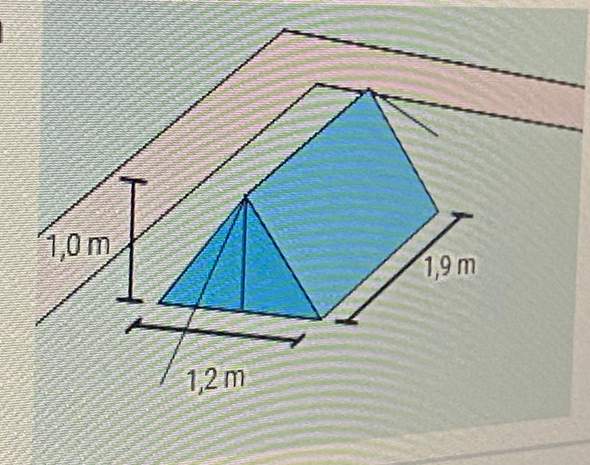 Wie berechnet man das Volumen eines Dreieckprismas? (Computer, Schule