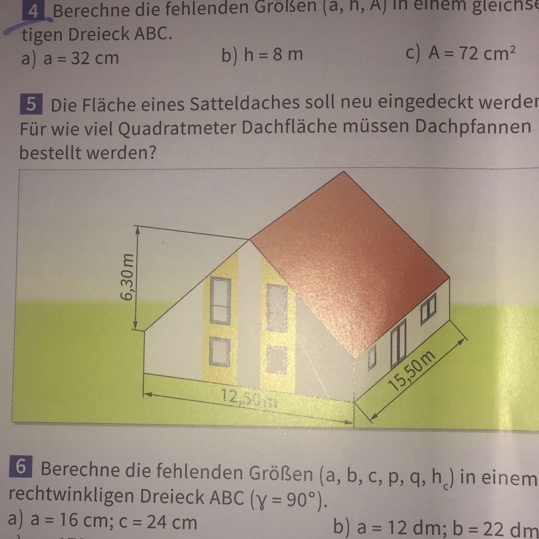 Wie man die Dachfläche mithilfe des Satz des