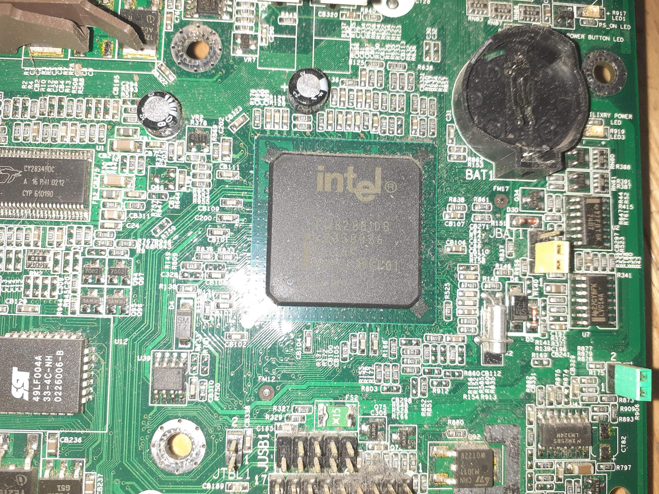 Wie CPU ausbauen? (PC, Mainboard, Ausbau)