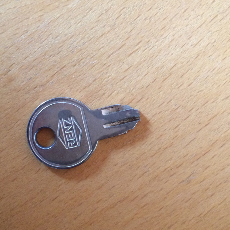 Wie Entferne Ich Am Besten Eine Abgebrochene Schlussel Spitze Aus Ihrem Schloss Abbrechen Gebrochen Briefkasten