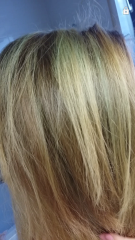 grüne Stellen - (Haare, Farbe, färben)