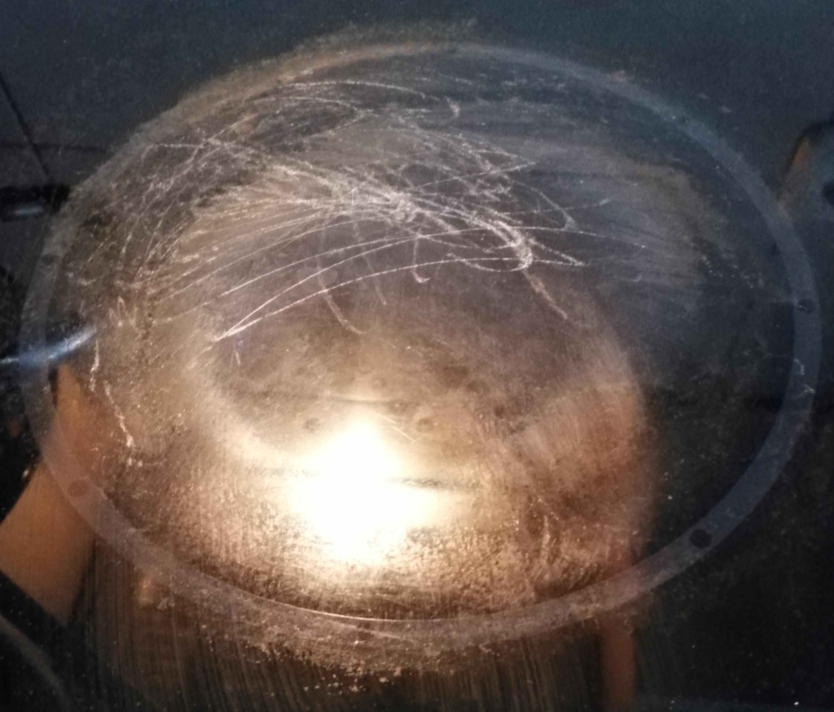 Wie entfernt man diesen Kratzer auf der Ceranfeldplatte ...