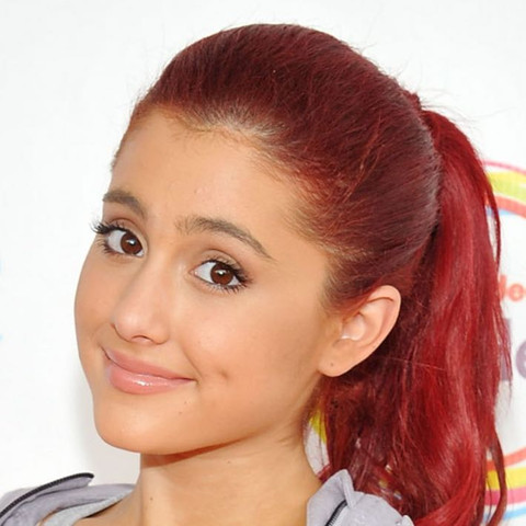 Ariana - (Ariana Grande, Arianators)