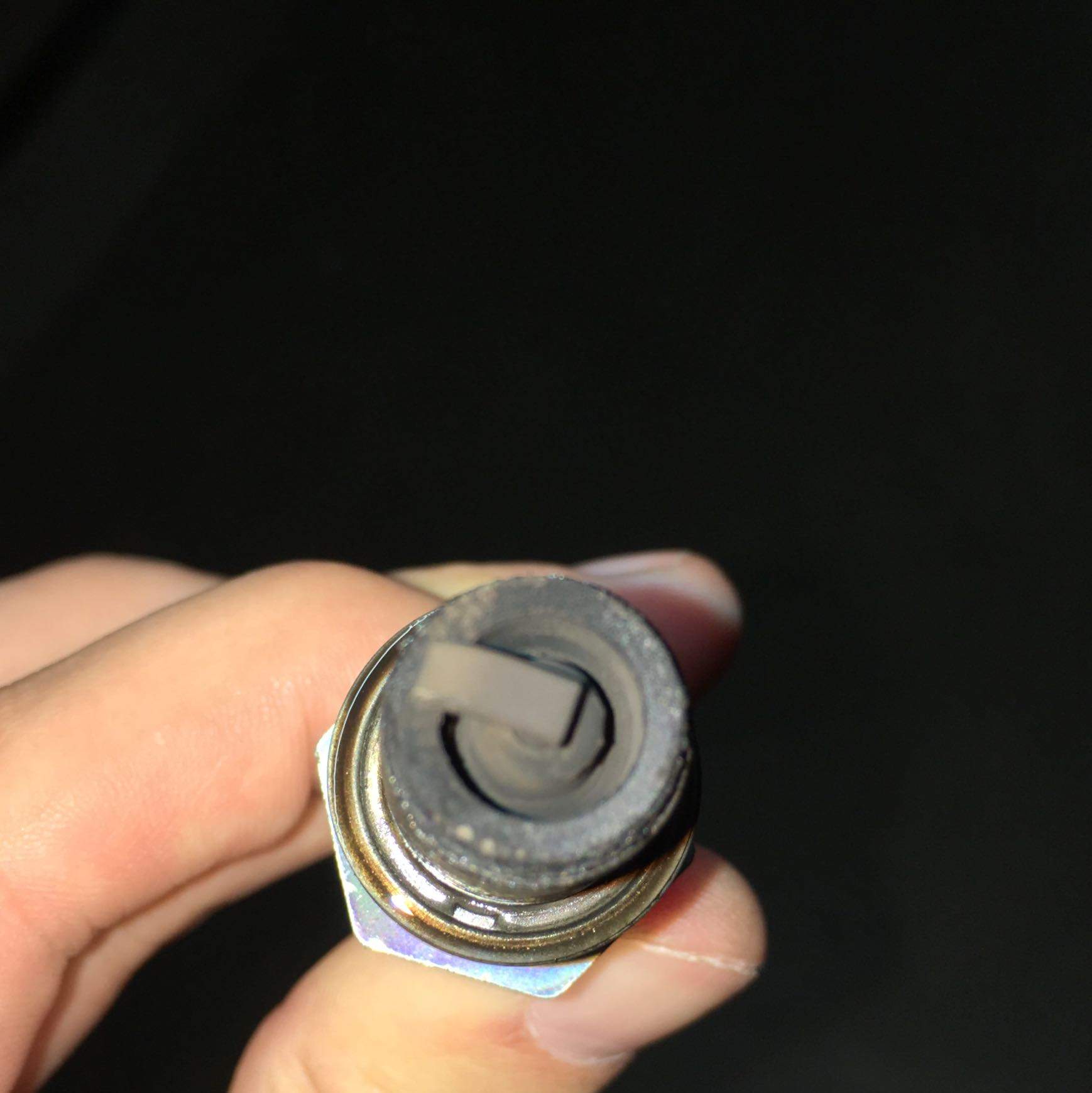 Wie findet Ihr das Zündkerzenbild. Ist sie zu mager oder zu fett? (Auto