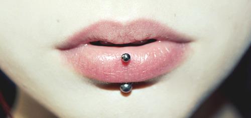 labret piercing - (Piercing, Lippe)