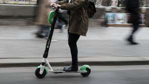 - (Straßenverkehr, e-Scooter)