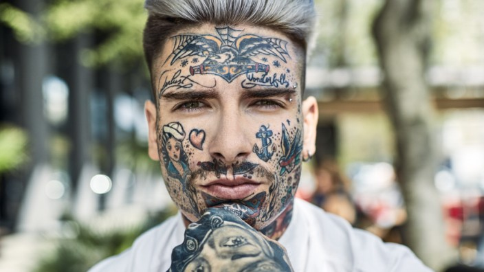 wie findet ihr Gesichtstattoos? (Frauen, Männer, Körper)