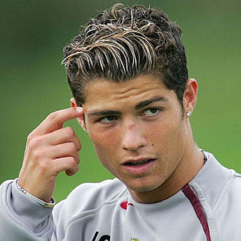 Wie Findet Ihr Madels Bei Einem Typen Blonde Strahnen Haare Blond