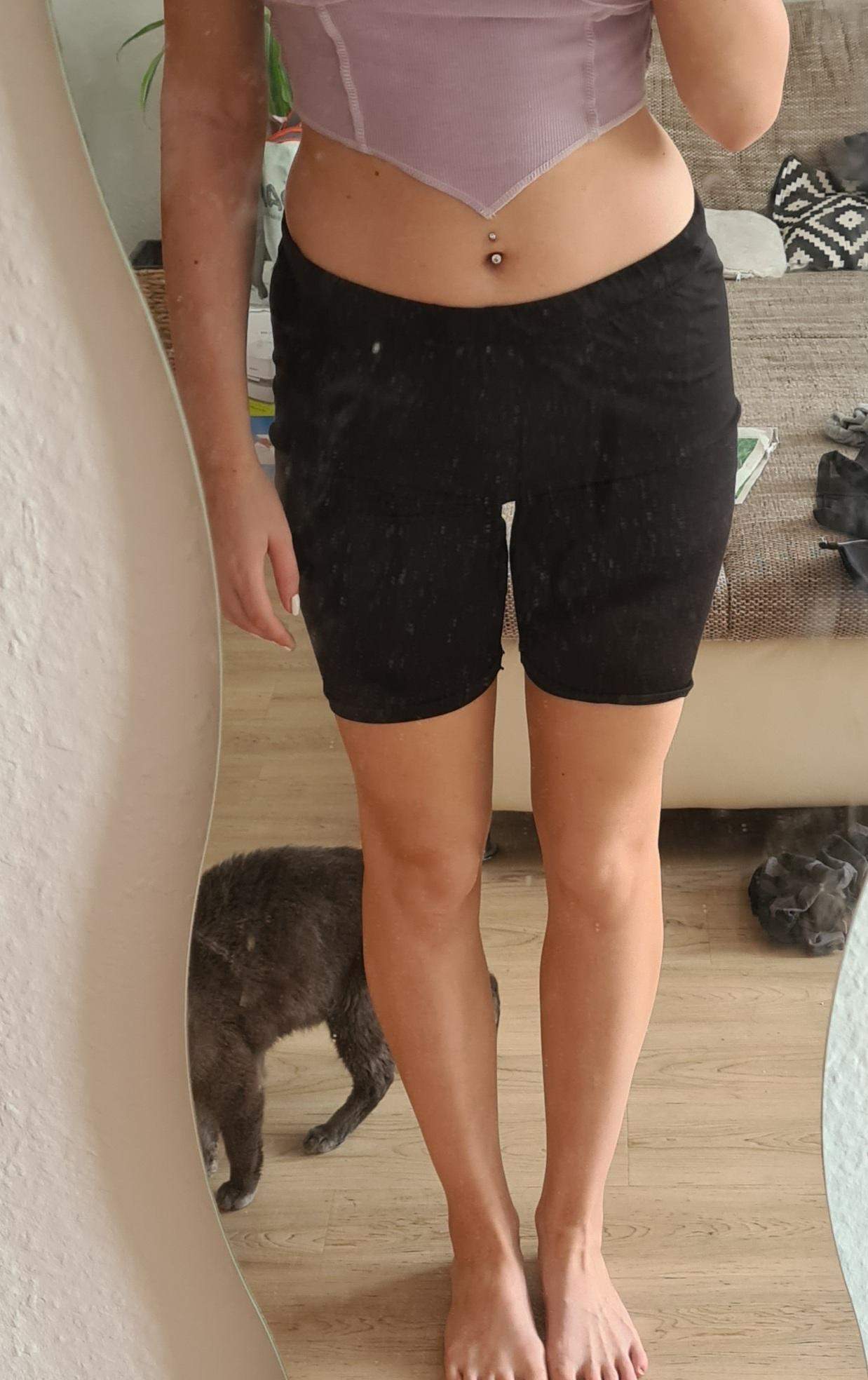 Wie findet ihr mein Bauchnabelpiercing? (Piercing, Bauch, Optik)