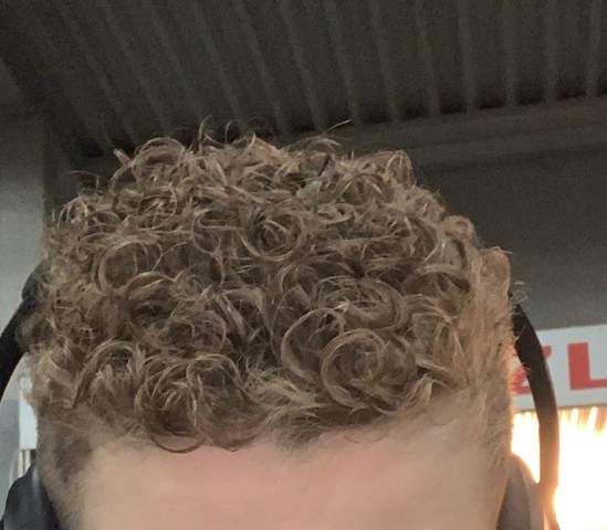 Wie Frische Dauerwelle Stylen Haare Friseur