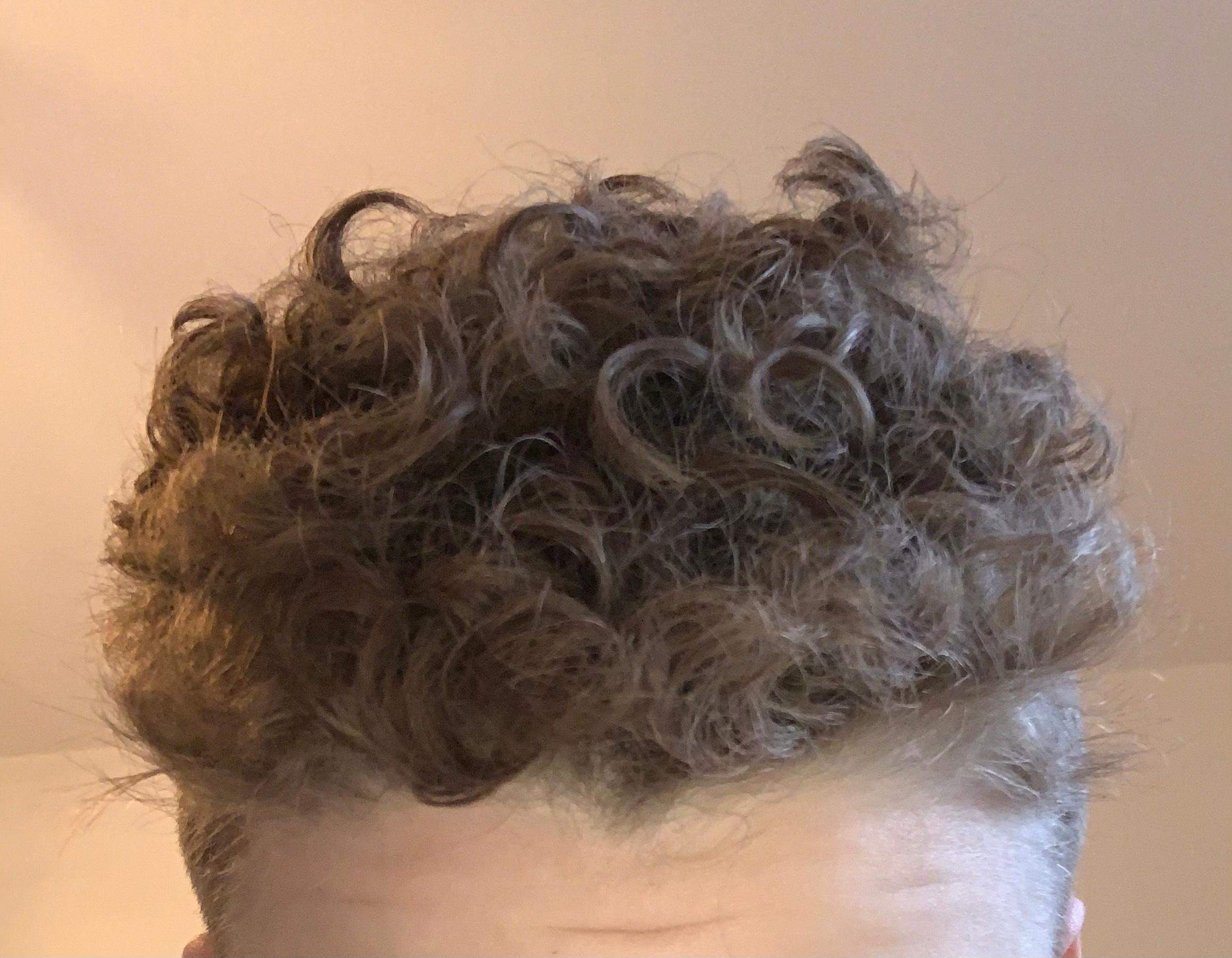 Wie frische Dauerwelle stylen? (Haare, Friseur)
