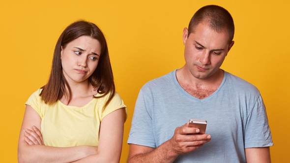 Wie hast du dein Partner/deine Partnerin, deine Familie oder deine Freunde auf deinem Handy abgespeichert?