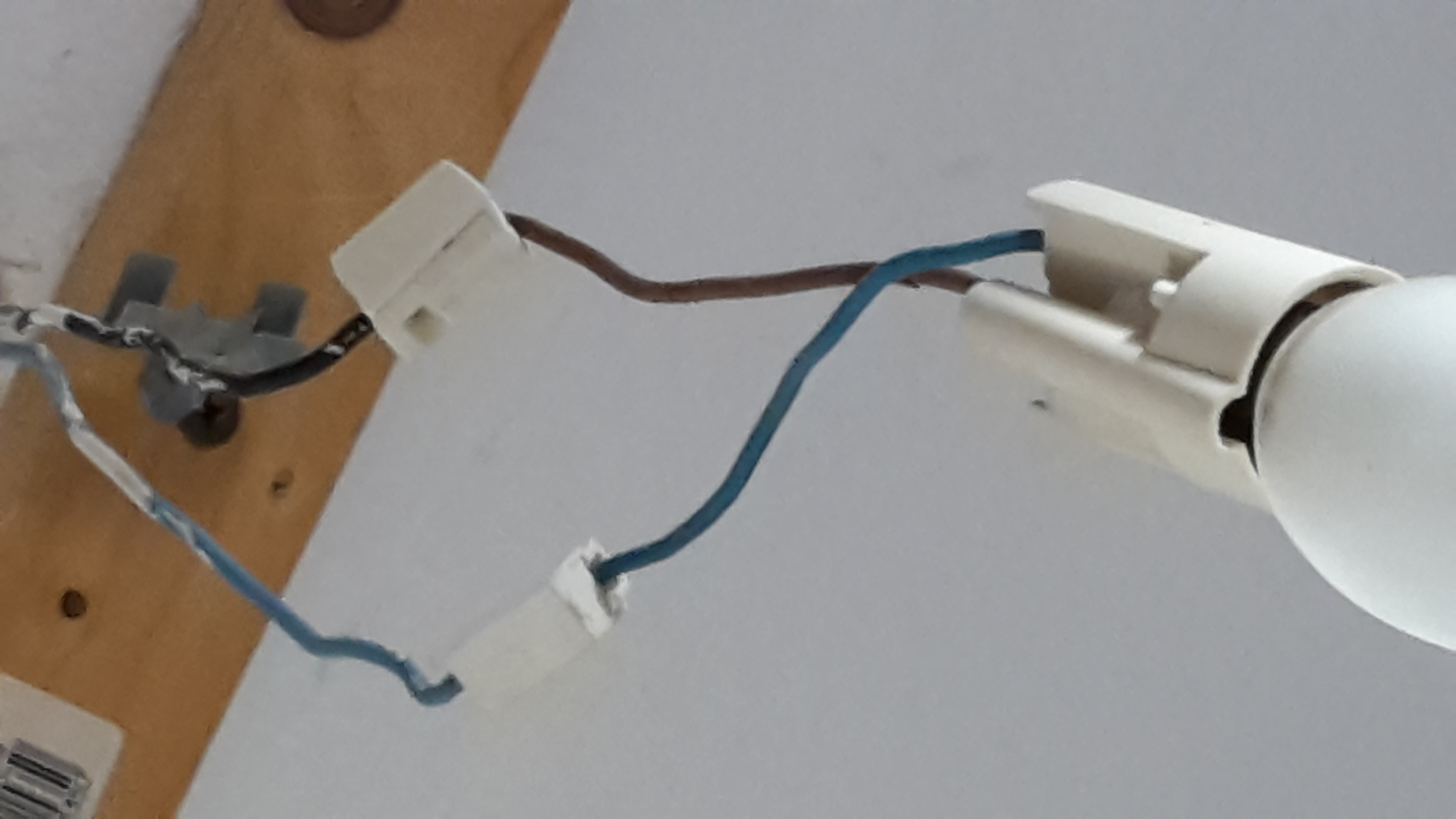Lampe Anschliessen 4 Kabel Geteilter Schalter – Caseconrad.com