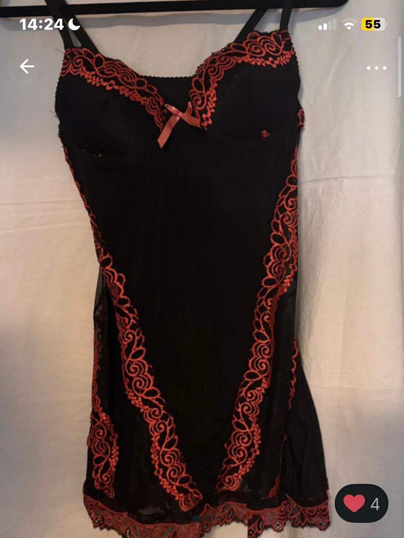 wie heißen solche tops/ „minikleider“? (Kleidung, Mode, Online-Shop)