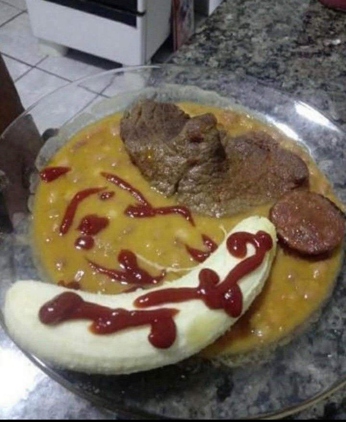 Wie heißt das Gericht (Banane Ketchup)? (Essen, Nahrung, lecker) Wie heißt das Gericht (Banane Ketchup)? (Essen, Nahrung, lecker)