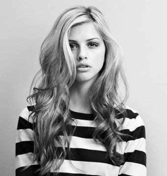 Tribute Von Panem Schauspielerin Tribute Von Panem Schauspielerin