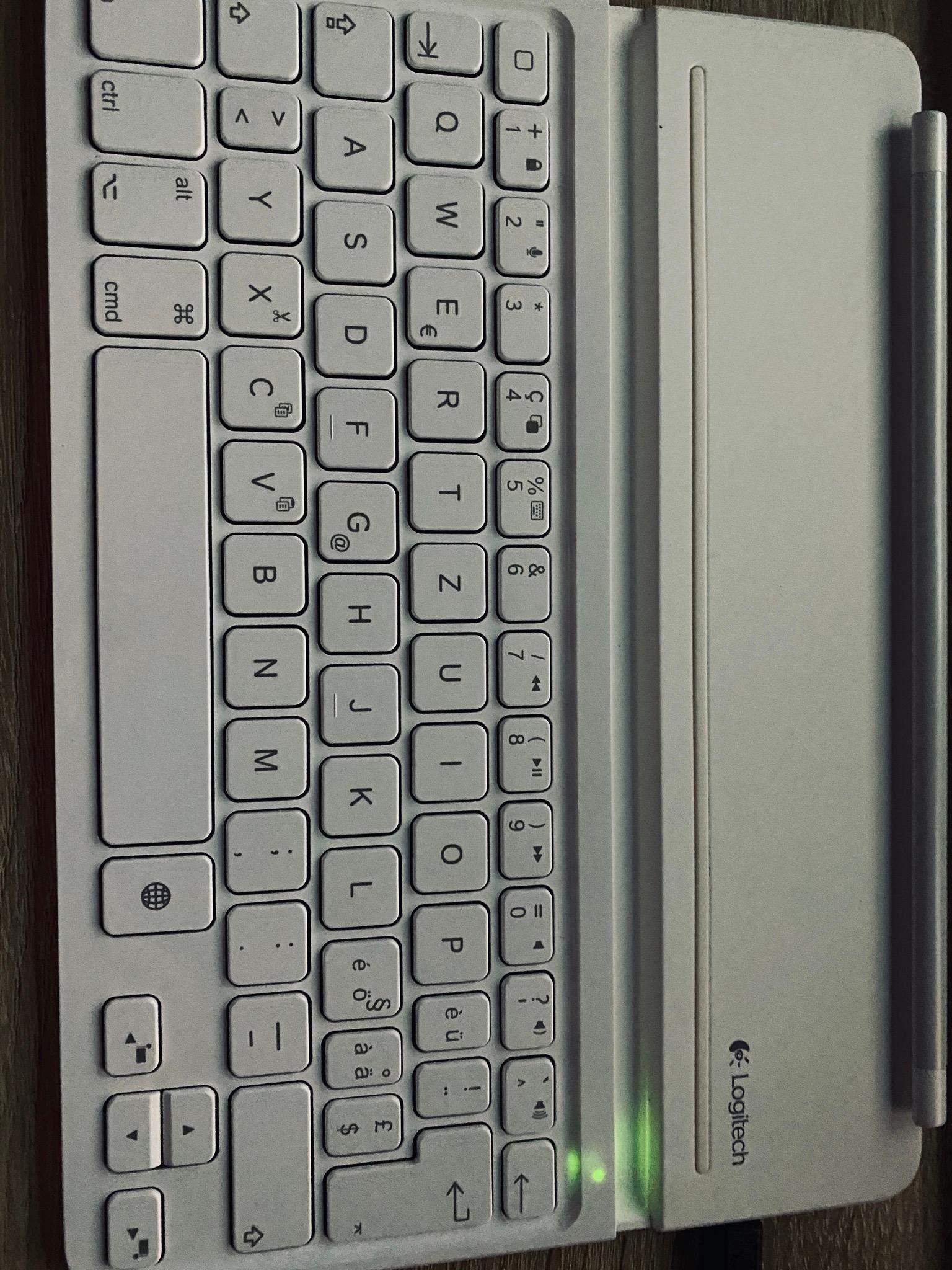 Wie kann ich bei der Tastatur das @ Zeichen machen? (Computer, Technik