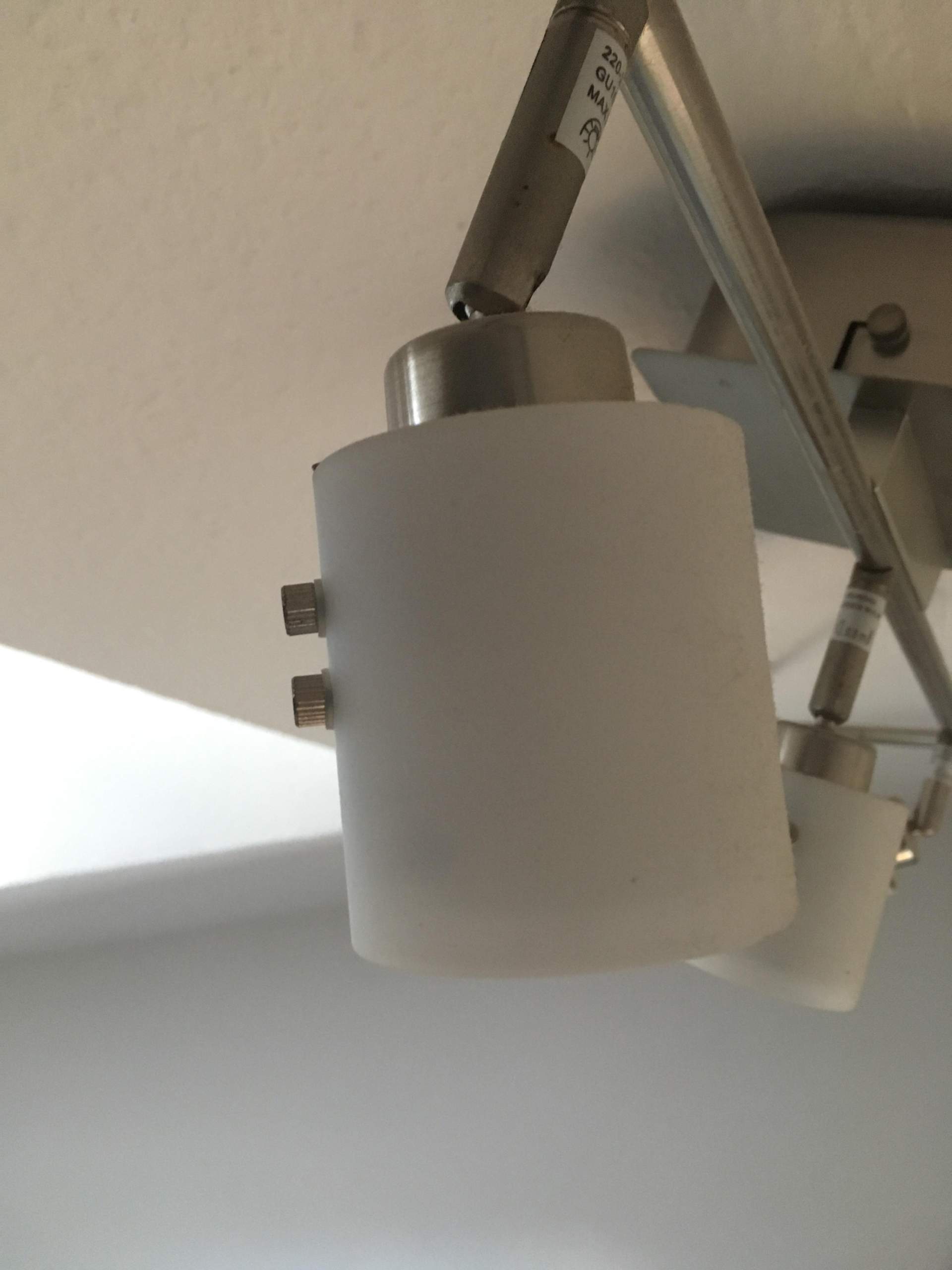 wie kann ich bei meiner lampe die birne wechseln? (computer