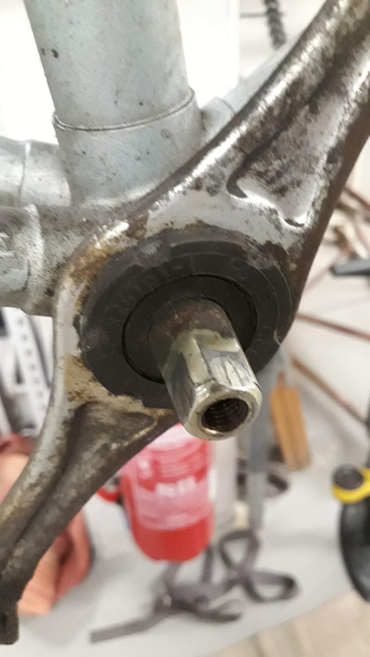 Wie kann ich das Innenlager entfernen? (Fahrrad, Reparatur)