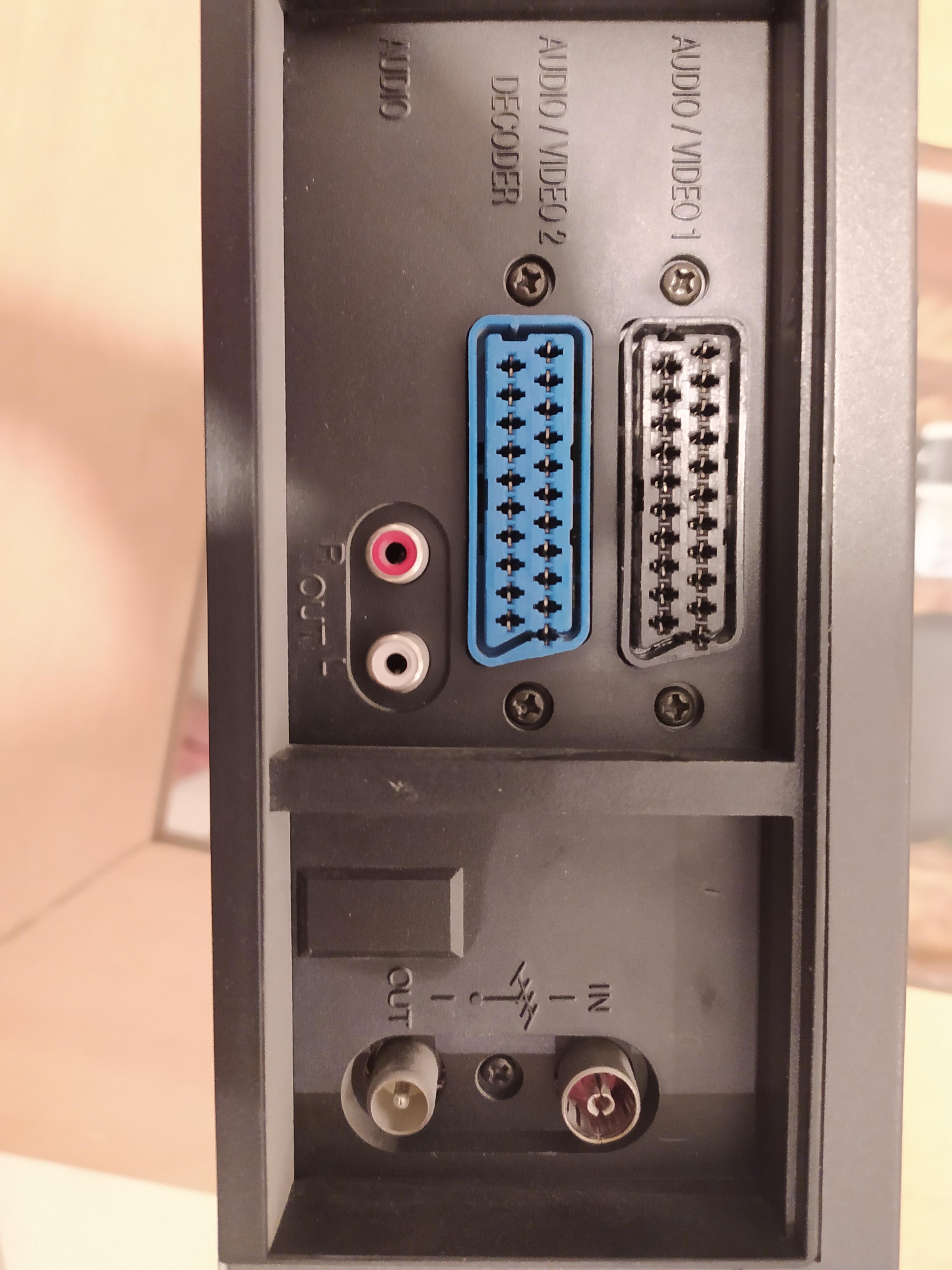 Alten Dvd Player An Neuen Fernseher Anschließen Wie kann ich einen alten DVD Player mit einem neuem Fernseher verbinden