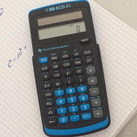 Hier ein Bild meines Taschenrechners  - (Schule, Mathematik, Hausaufgaben)