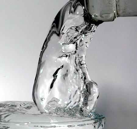Wasser 'eingefroren' - (Wasser, Fotografie, Blende)