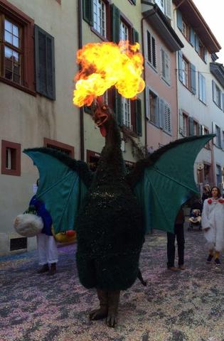 Basilisk mit Feuer - (rauchen, ohne-feuer)
