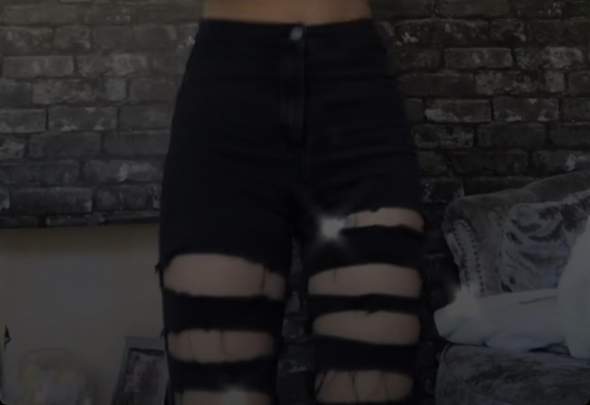 Wie Kann Ich So Eine Hose Machen Und Die Locher Verschliessen Ripped Jeans