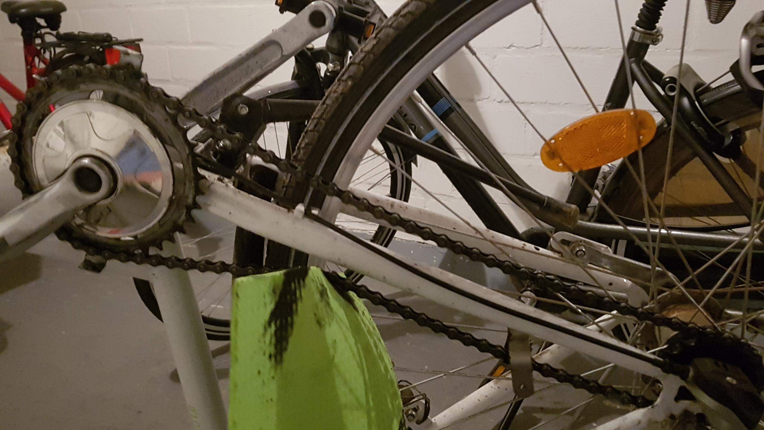 Wie kann man die Fahrradkette spannen? (Technik, Technologie, Fahrrad)