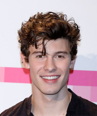 Wie Kann Man Diese Frisur Detaillierter Beschreiben Haare Friseur Hairstyle