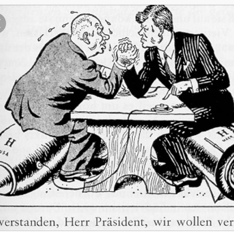 Wie Kann Man Diese Karikatur Beschreiben Geschichte Krieg Kalt