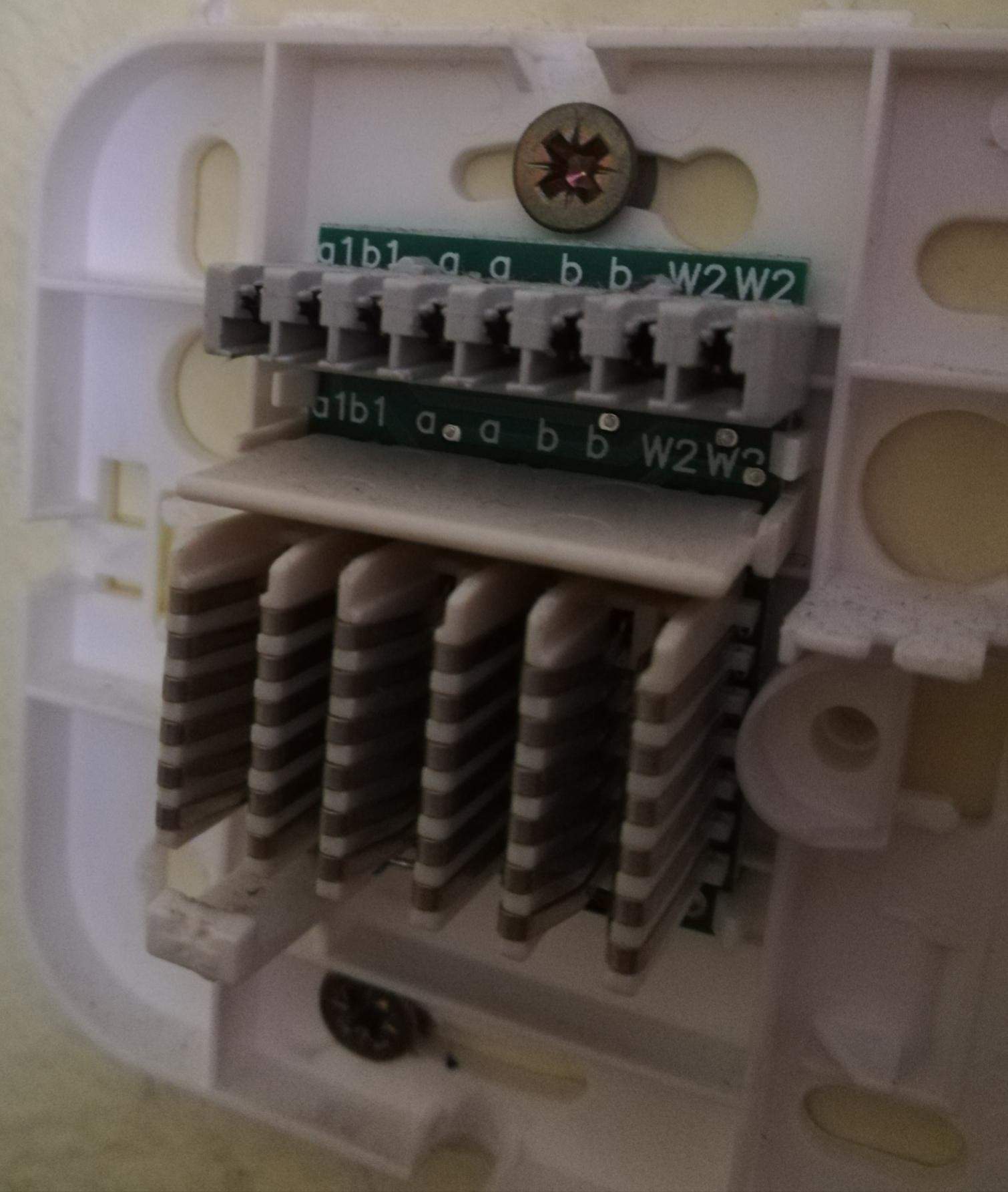 Wie klemme ich DSL Kabel richtig an? (Technik, Elektrik)