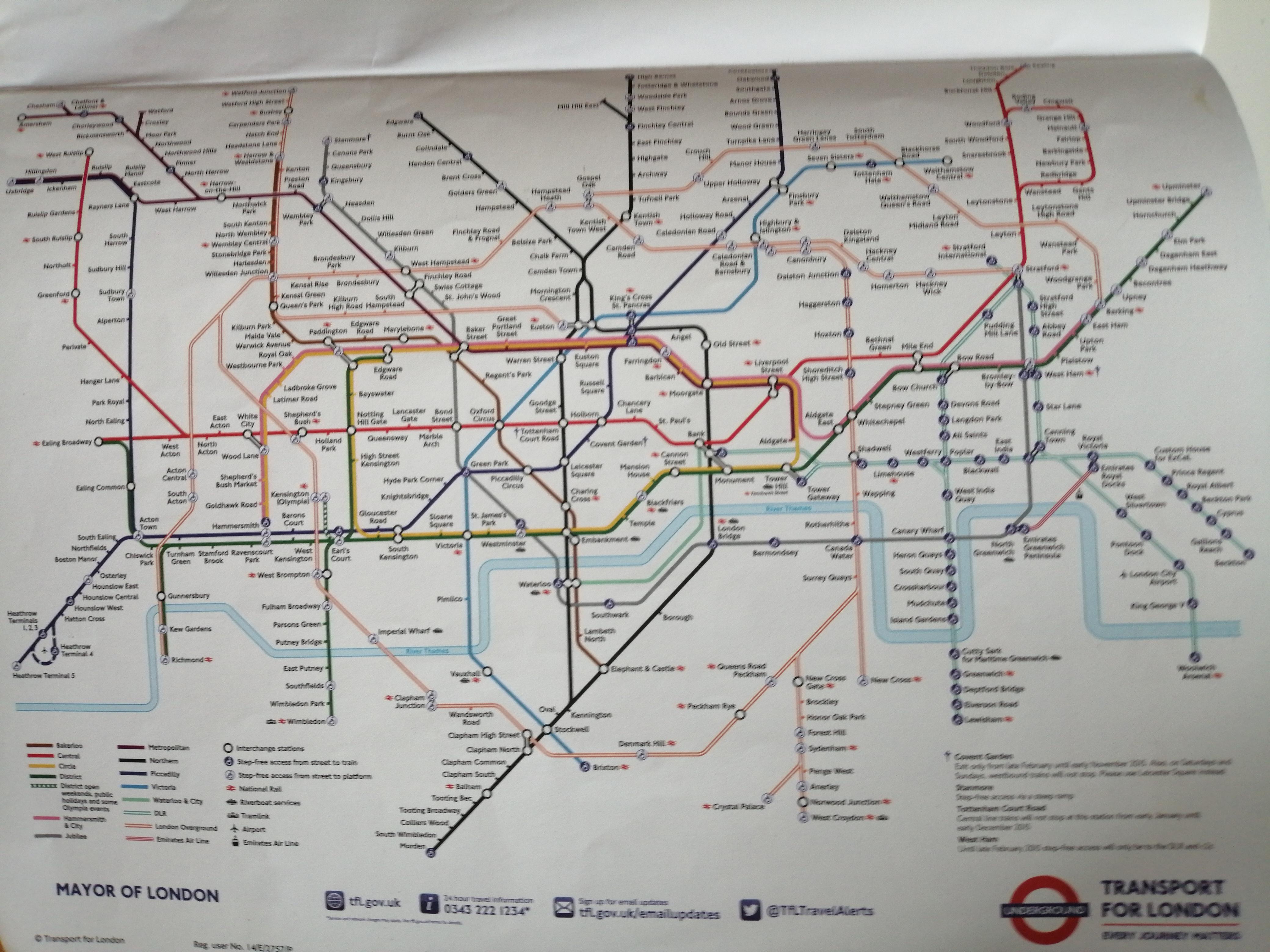 Wie kommt man von Madame Tussauds zum British museum? (Schule, Reisen und Urlaub, London)