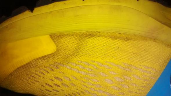 Bild 1 - (Schuhe, putzen, teuer)