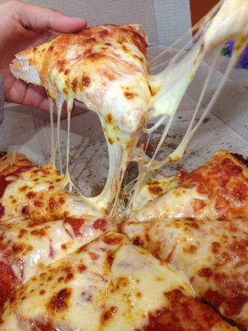 pizza mit extra extra viel käse - (Rezept, Pizza, Käse)
