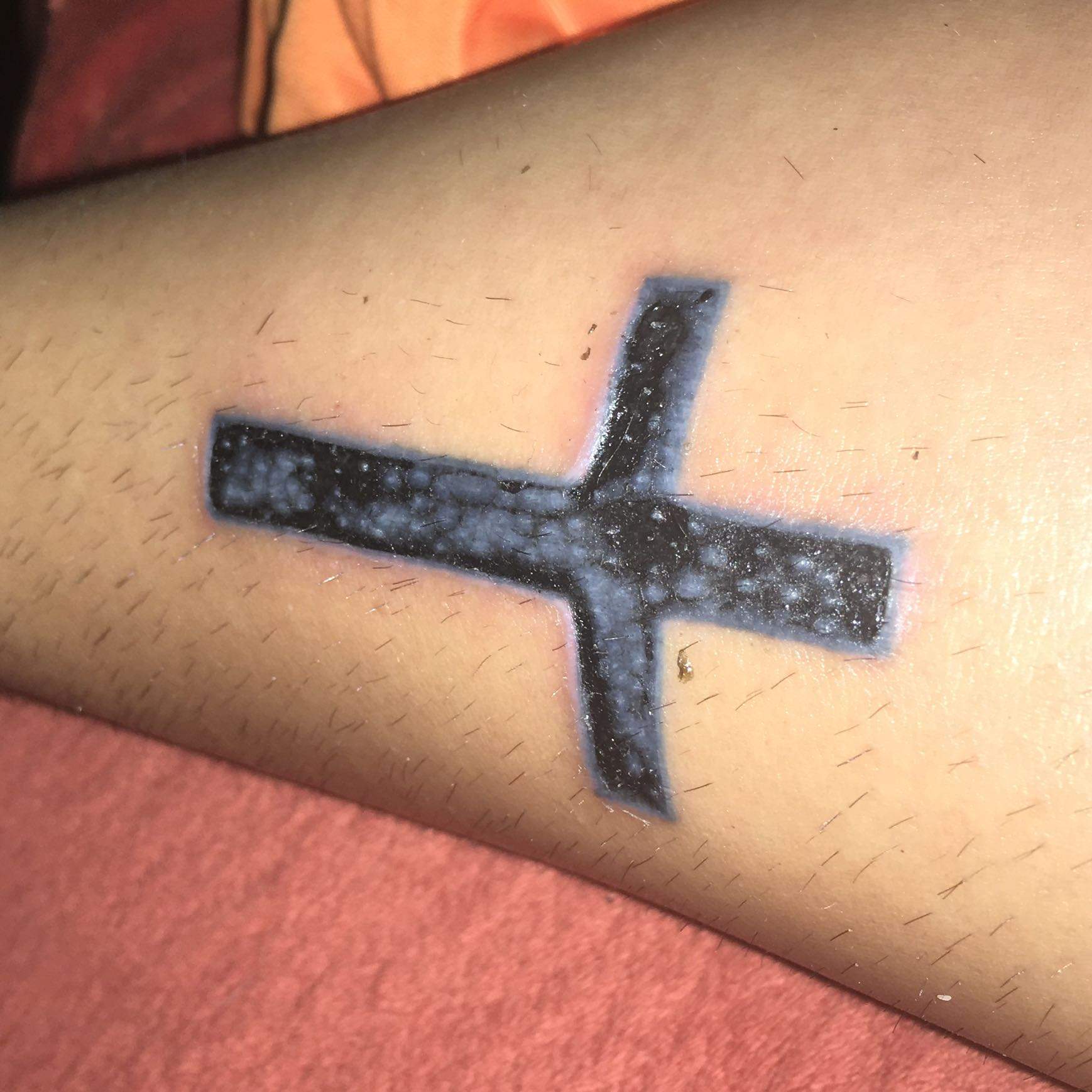 Wie lange dauert es bis die Tattoo haut wieder glatt ist? (Infektion