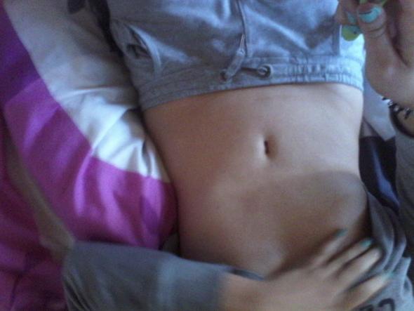 Wie Lange Dauert Es Bis Ich Einen Trainierten Bzw Flachen Bauch Habe Wenn Ich Jeden Joggen Gehe Und Jeden Zweiten Krafttraining Macgh Frauen Trainieren