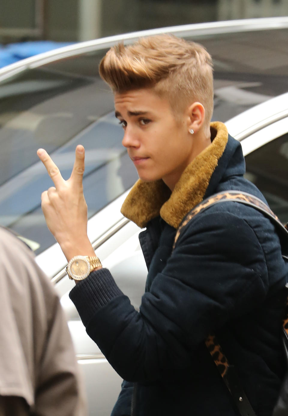 Wie lange sind die Seiten (Haare) von Justin Bieber auf 