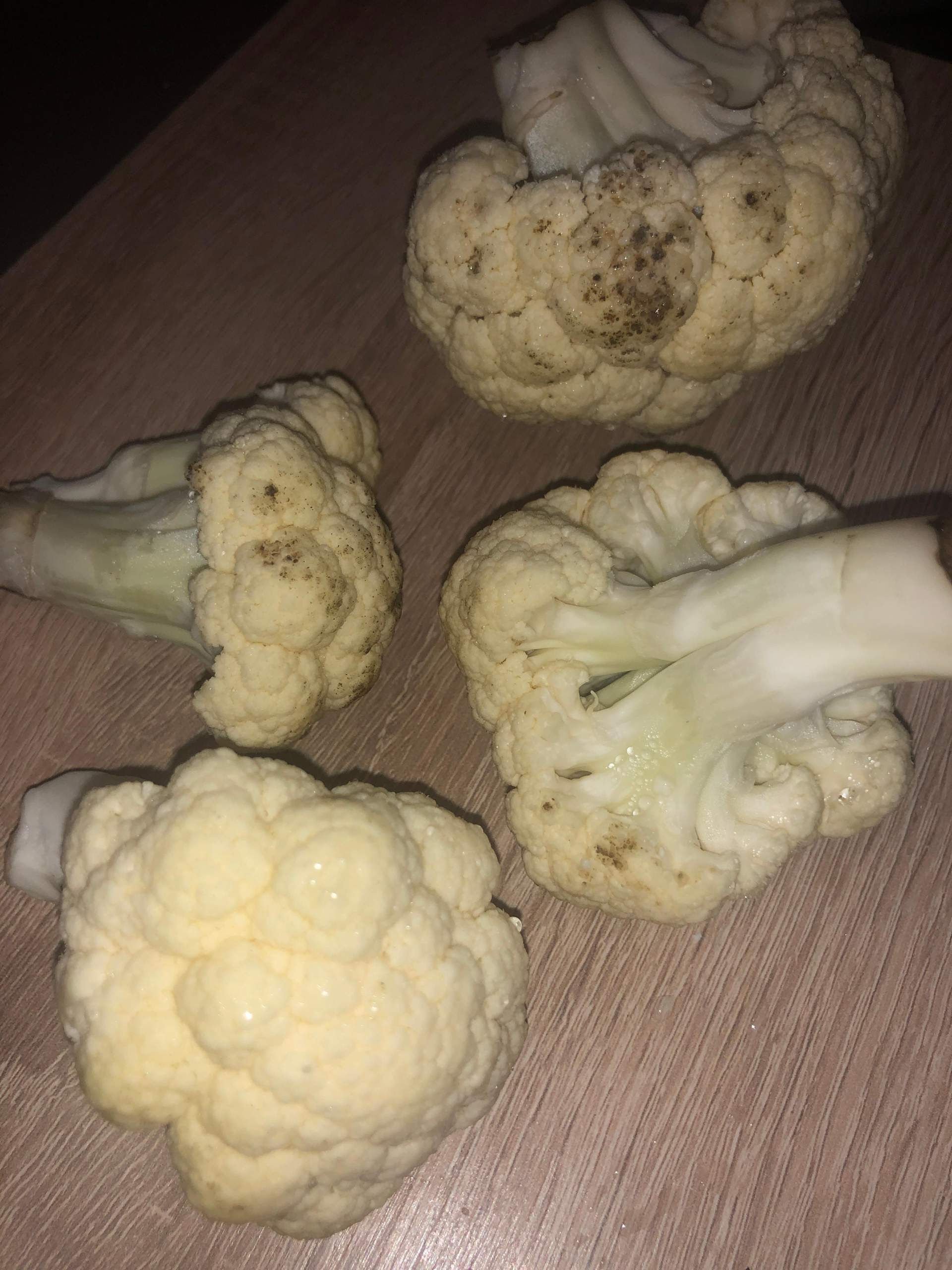 Wie merkt man dass Blumenkohl nicht mehr gut ist? (Essen, kochen, Gemüse)