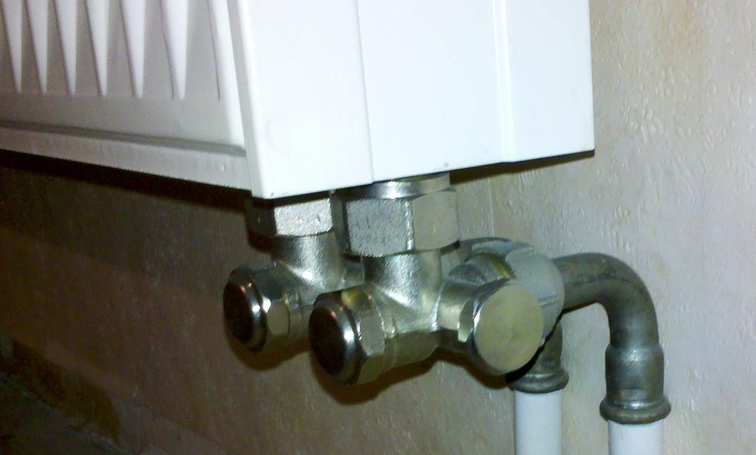 Wie montiere ich meinen Heizkörper ab? Technik, Technologie)